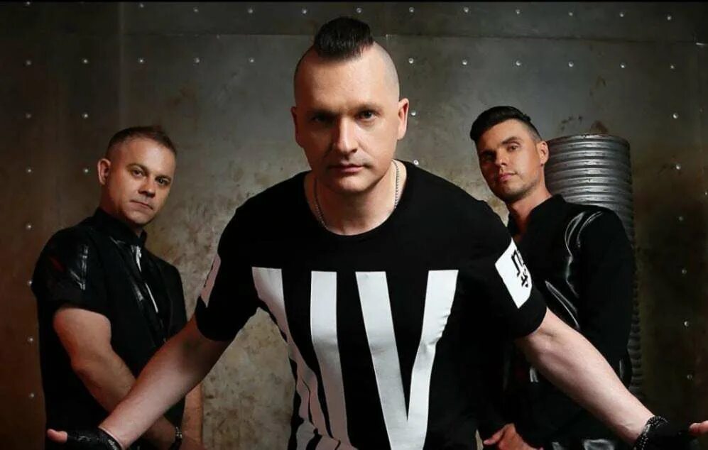 Кар мэн титомир. Группа кармэн 90х. Группа кар-мэн. Богдан титомир и лемох. Богдан титомир кармен.