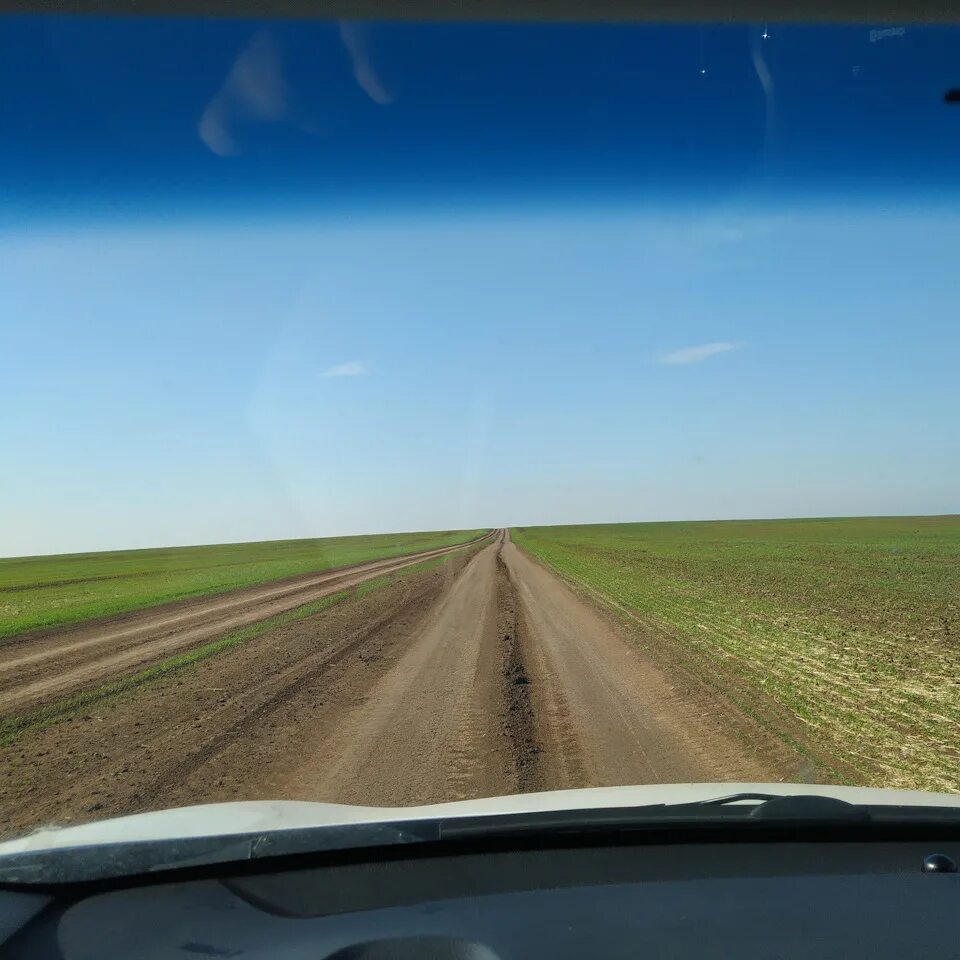 Дорога уральск атырау. Атырау дорога до уральска. Трасса атырау астрахань. Участок дороги атырау уральск. Машина уральск атырау.