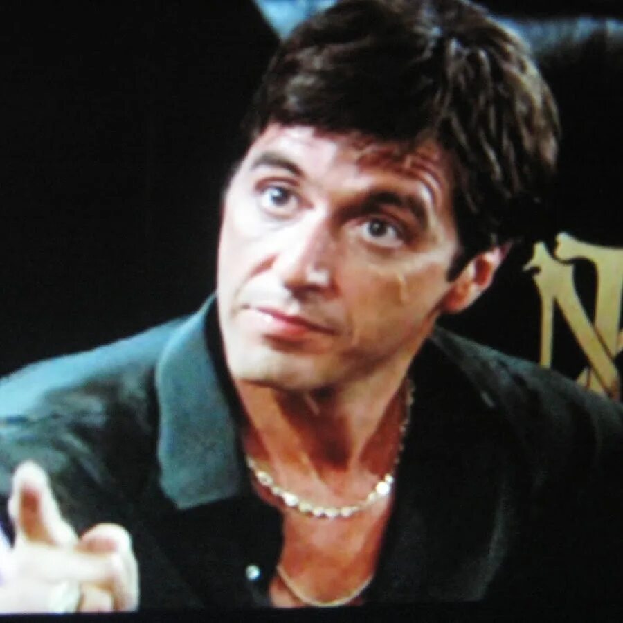 Scarface lana. Аль пачино лицо со шрамом. Маноло «мэнни» рибера. Тони монтана прототип. Scarface lana.
