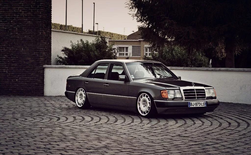 Mercedes w14. Mercedes-Benz w124. Мерседес Бенц w124. Mercedes w124 e200. Mercedes Benz w124 e300.