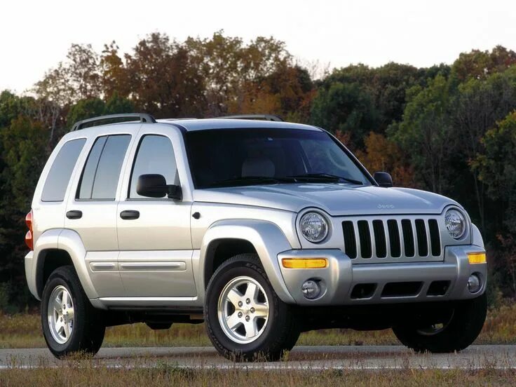 Либерти авто. Jeep liberty. jeep liberty 2002. джип чероки либерти. jeep liberty 2014.
