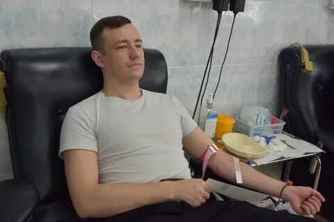 Добровольно приняли