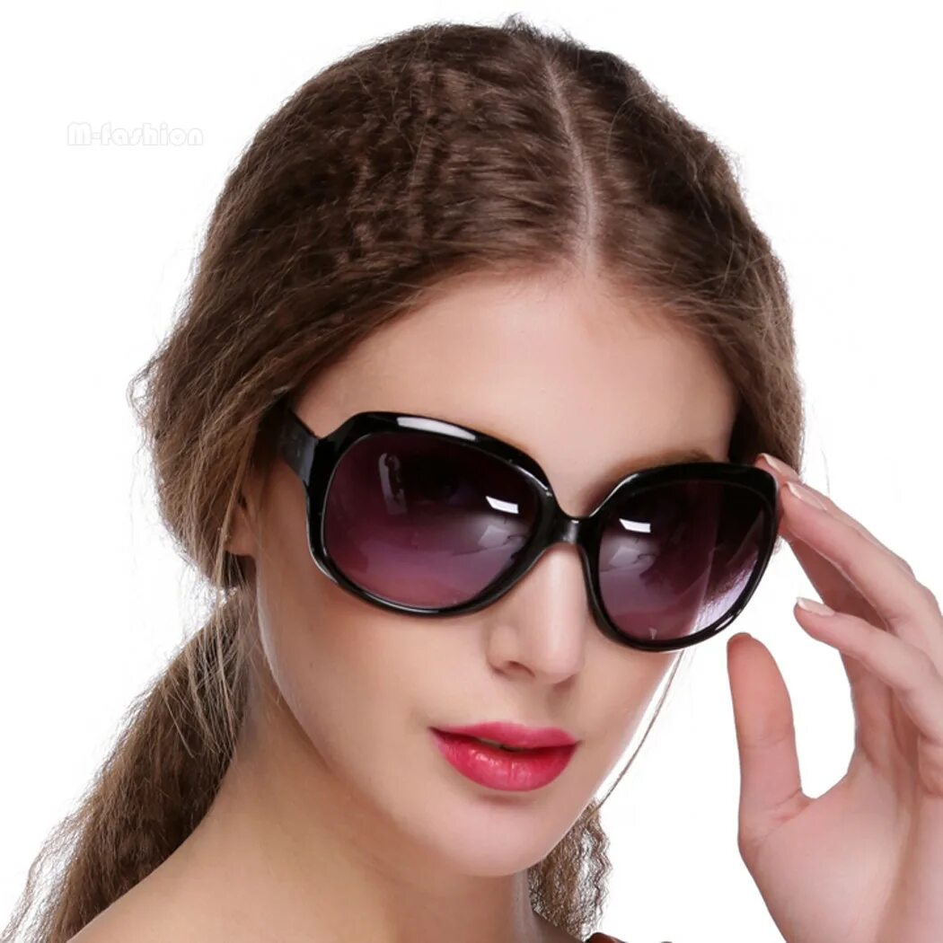 Round sunglasses. Солнцезащитные очки. Круглые солнцезащитные очки. Круглые очки солнцезащитные женские. Солнцезащитные очки ретро.