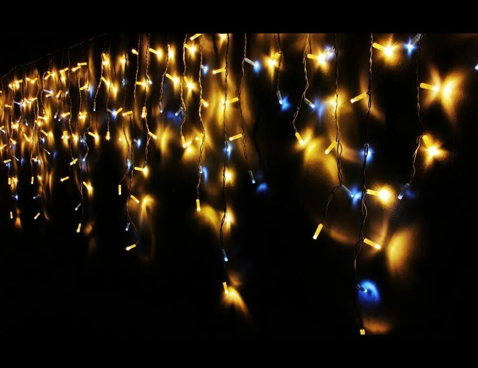 Гирлянда в форме капелек на окно бахрома падающая. Бахрома гирлянда уличная 7м. Электрогирлянда бахрома ip54. Гирлянда-бахрома led 25м уличная на вайлберис. Светодиодная бахрома ip65.