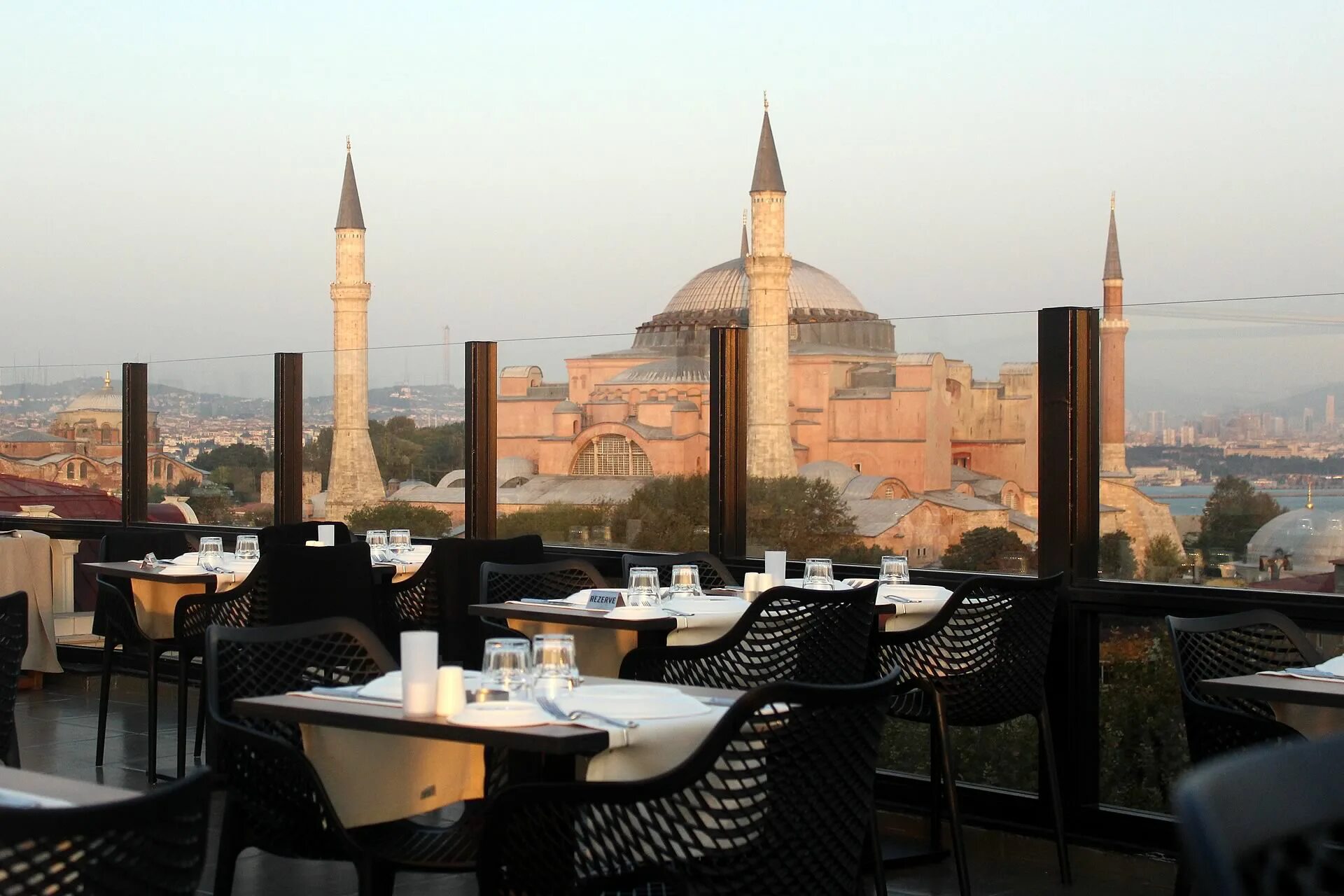 стамбул терраса. севен хиллс отель стамбул. Cvk park bosphorus 5*. Ararat terrace restaurant стамбул. Agora life hotel.