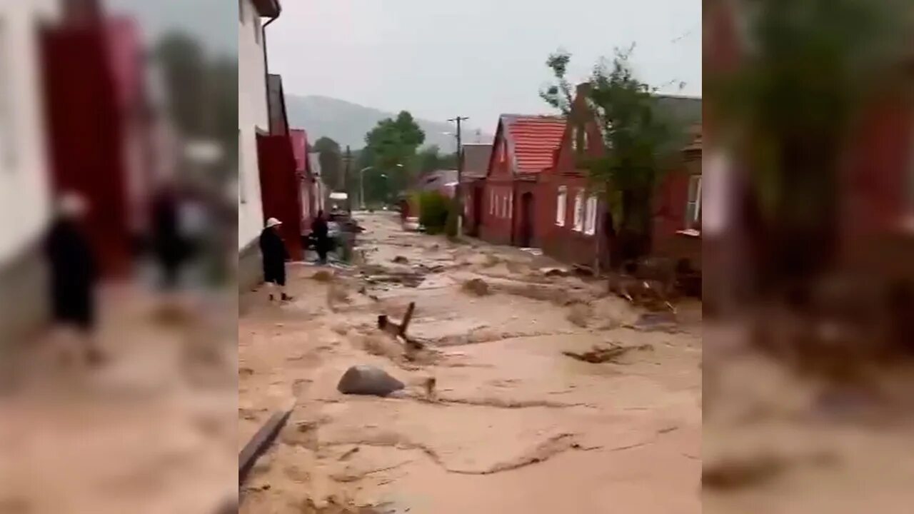 После наводнения. Последствия наводнений. Наводнение в Сочи. Наводнение 2023.