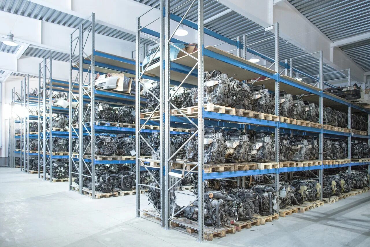 склад запчастей. автомодельные запчасти. склад запчастей для иномарок. склад запчастей для автомобилей. оптовая торговля автомобильными деталями.