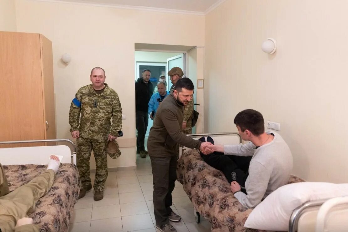 Грузинская пограничная служба. Ранены пограничники. Госкомитет национальной безопасности киргизии. Ташиев камчыбек кыдыршаевич. Русско таджикская граница фото.