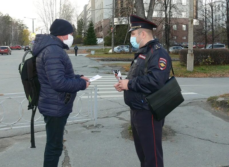 Беседа с полицией. Беседа с сотрудником полиции. Беседа участкового с гражданами. Беседа с участковым