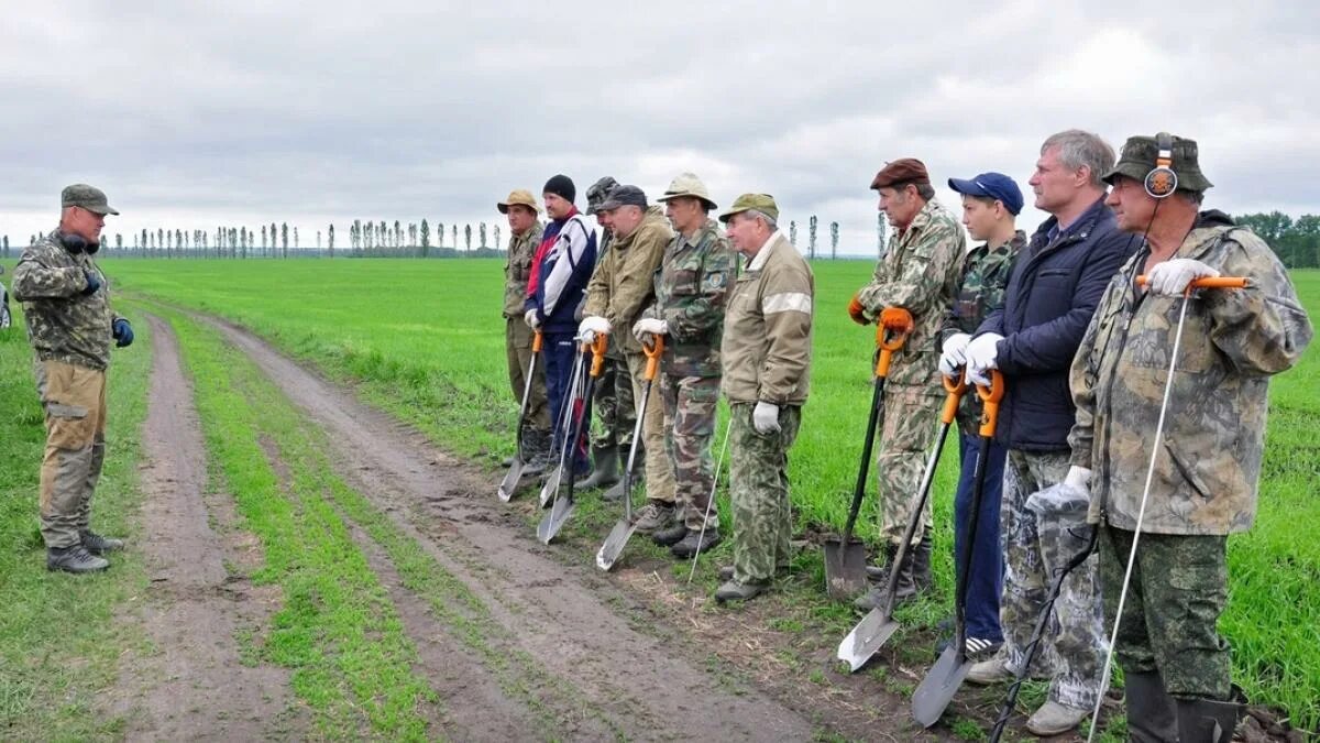 Погода село русское курский. Посёлок Новодворский Касторенский район. Село верхняя Грайворонка Касторенского района Курской области. Поисковый отряд память Солнцевского района Курской области. Поисковый отряд Курган Курск.