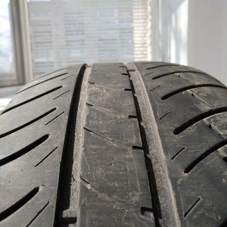 Michelin 195/65 r15 лето. Резина Мишлен 195/65 r15. Резина Мишлен 195/65 r15 лето силевет. Мишлен летняя резина 15 195 65 летние. Michelin 195 65 r15 купить