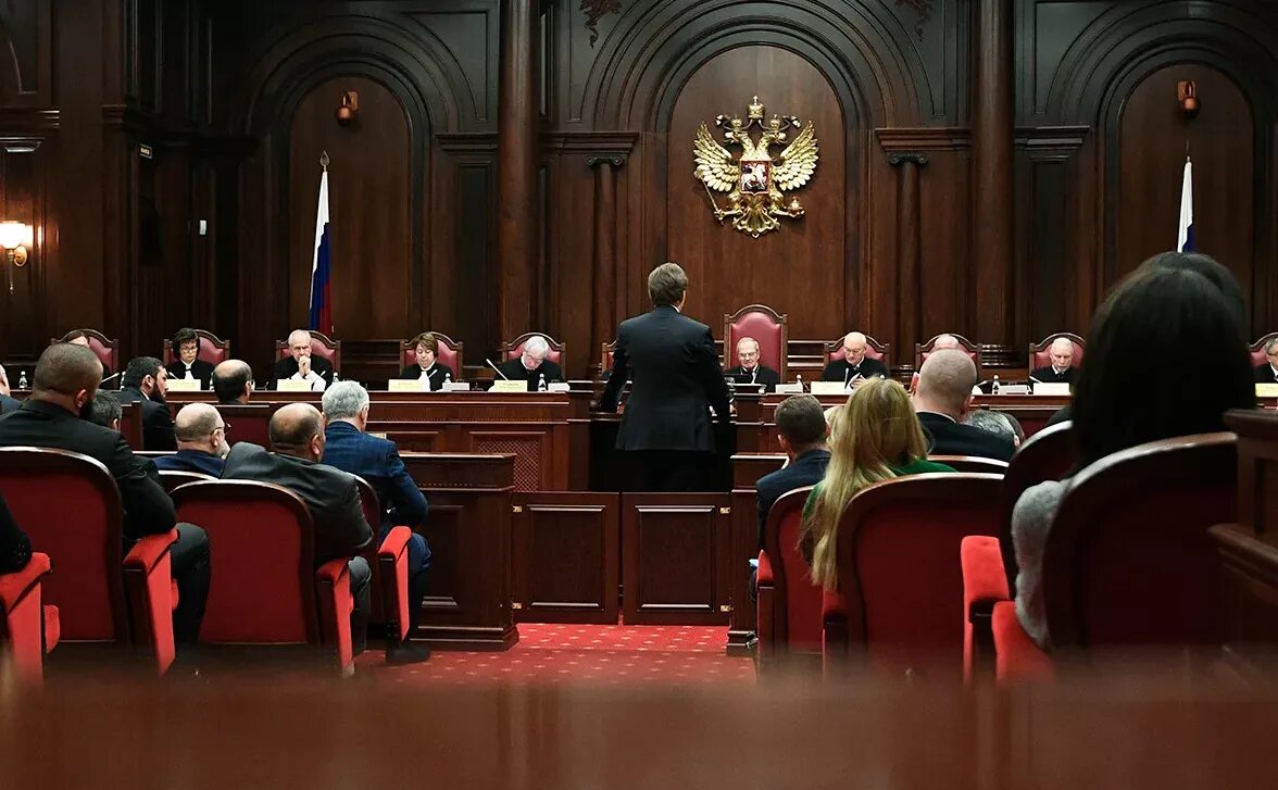 Суды выходят на работу