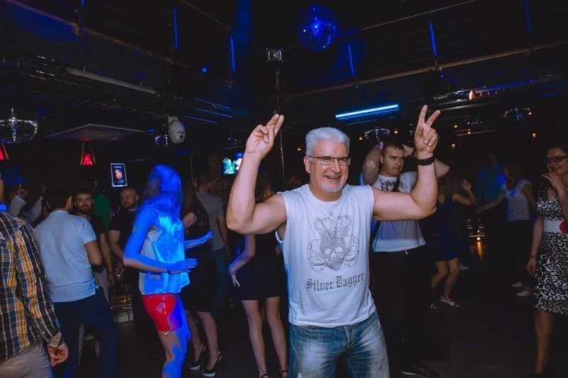 Лузитания тверь фото клуб День Нептуна