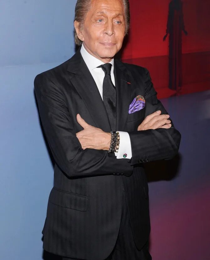 Валентино гаравани дизайнер. Модельер валентино. Кутюрье валентино гаравани. Валентино гаравани дизайнер. Валентино гаравани.