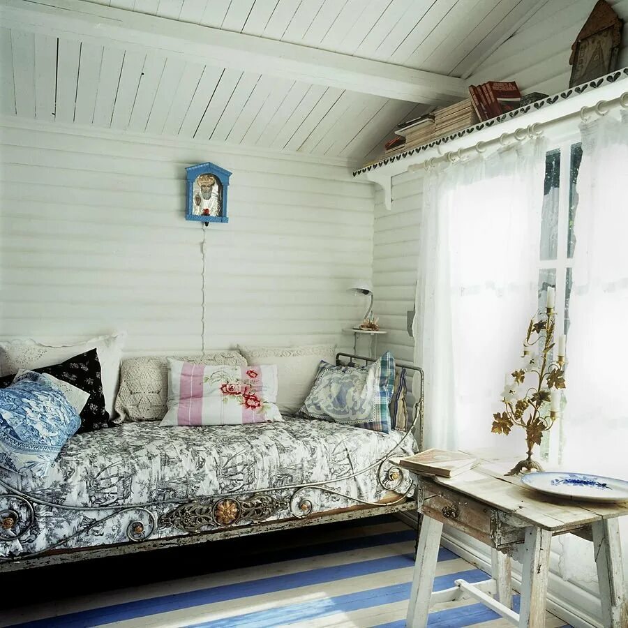 Переделка в старом деревенском доме. Преобразить старый дом. Переделанный деревенский дом. Преобразить старый деревенский дом. Отремонтировать старый деревенский дом.