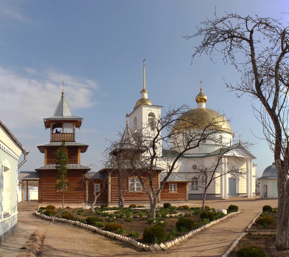 Спасо симанский женский монастырь. Спасо-Казанский Симанский женский монастырь. Симанский женский монастырь г остров. Симанский монастырь г.остров Псковской области. Спасо Казанский монастырь остров Псковской области.