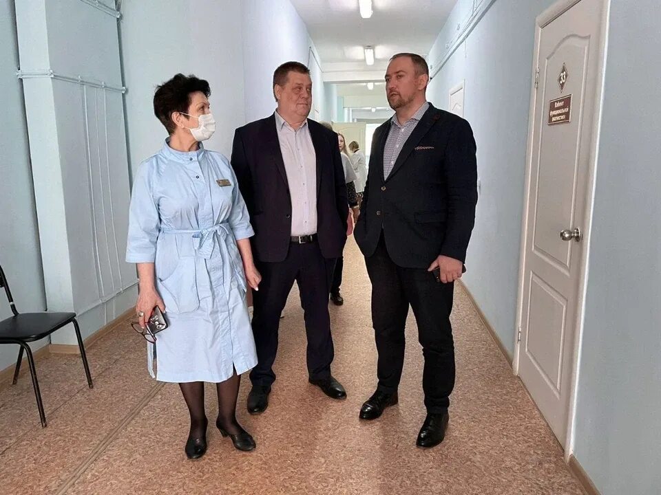 Эдель ульяновская область правительство. Главный врач цгкб ульяновск. Эдели новости. Эдели новости. Стройка фото.