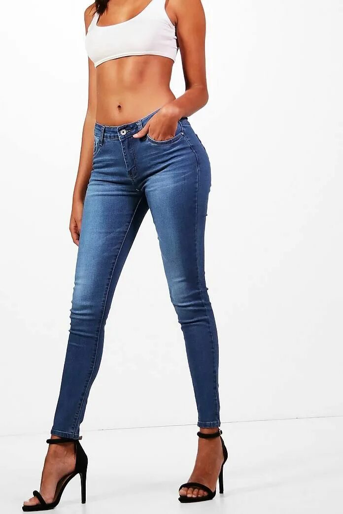 20+ Unordinary Women Jeans Style Ideas To Try Asap Body in 2019 Jeans, Jeans sty