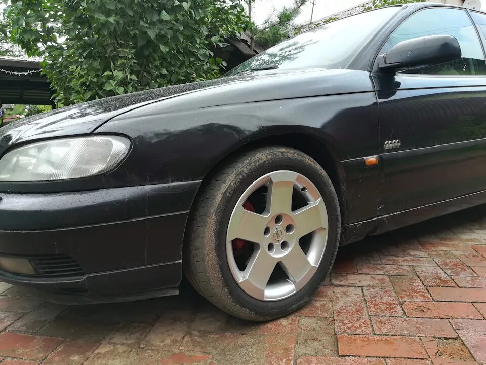 Intra r17 opel omega b. Opel omega b r18. Опель омега б на 17 дисках. Intra r17 opel omega b. Диски омега б.