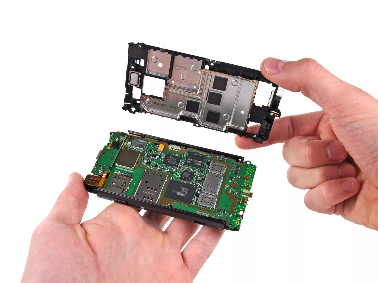 Материнская плата Nokia n8. GSM модуль для Nokia n82. Nokia n8 Disassembly. Плата смартфона.