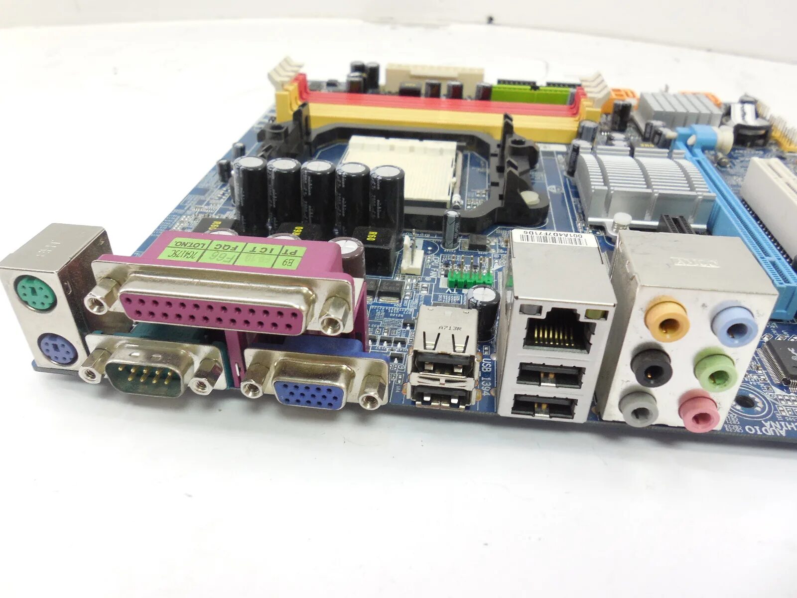 Ga-ma69vm-s2. Материнская плата gigabyte ga-ma69vm-s2. Gigabyte ma69vm s2. Gigabyte ga-ma69vm-s2 сокет. Gigabyte ma69vm s2.