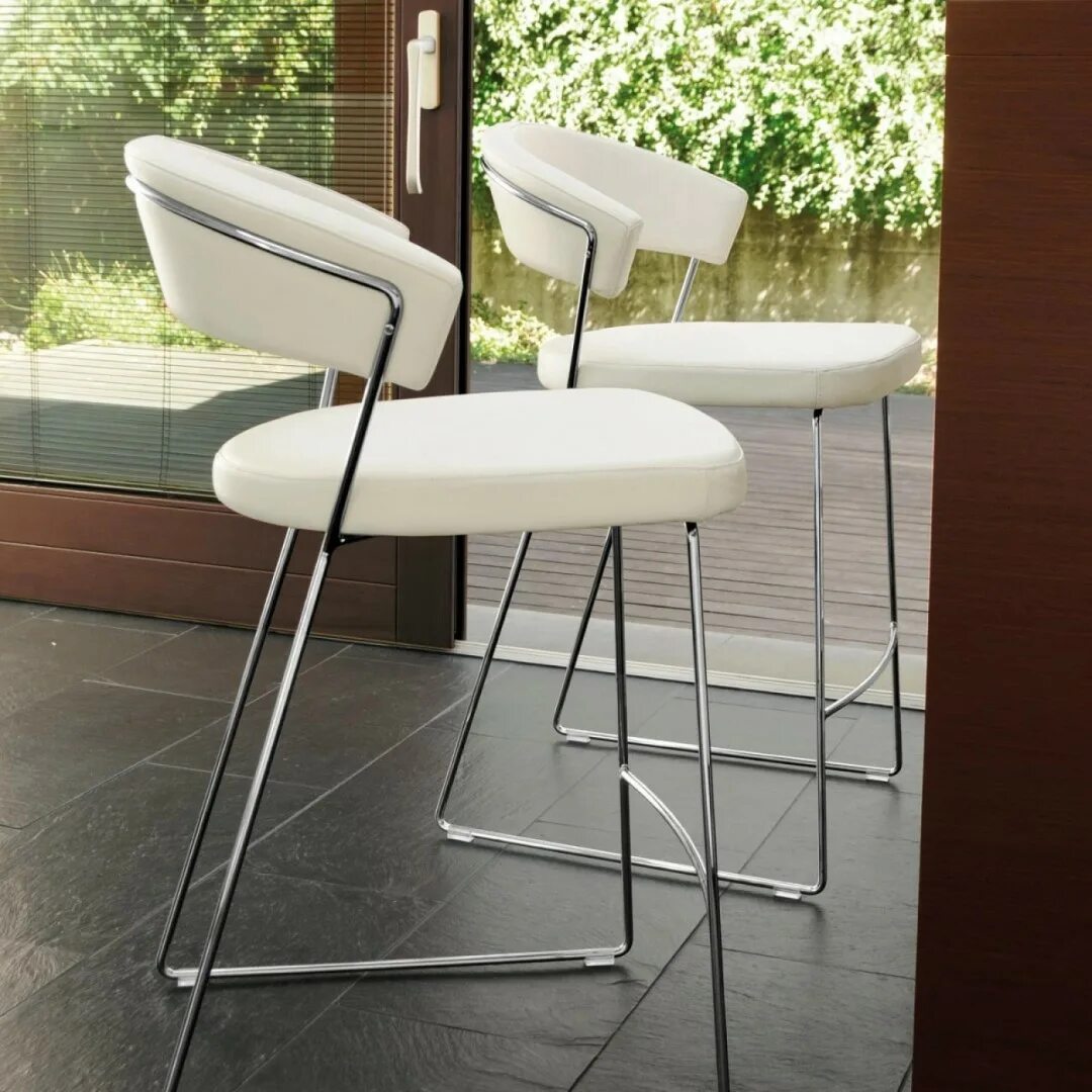 Купить стул хромированный. Стул полубарный New York Calligaris. Стул New York Calligaris. Стул New York Connubia полубарный. Барный стул Calligaris.