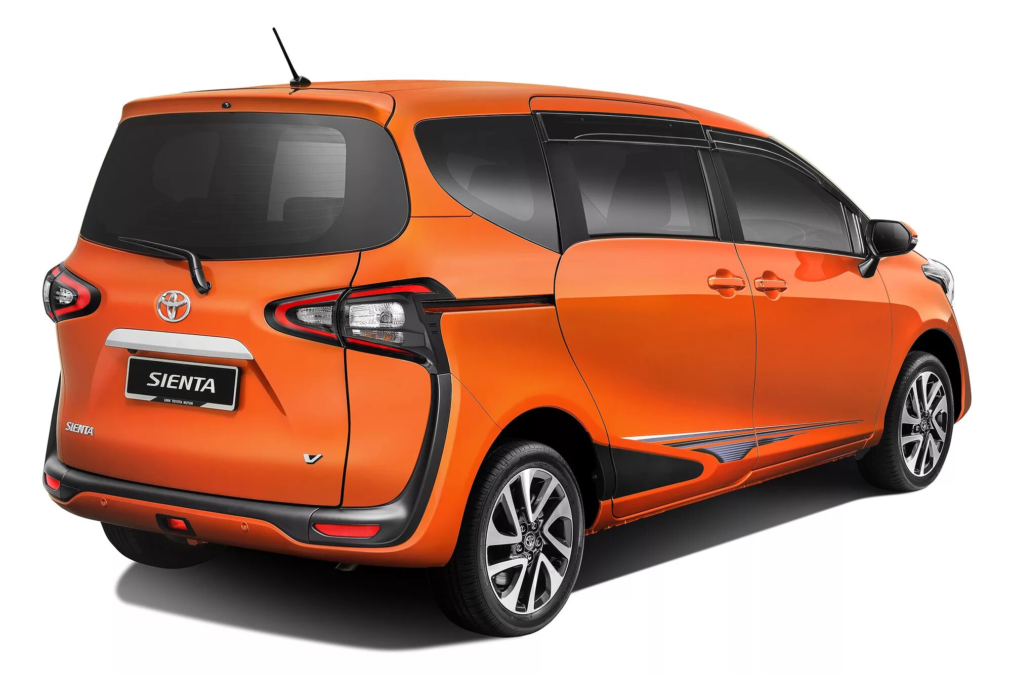 Тойота сиента обзор. Тойота Сиента 2023. Sienta 2016. Тойота Sienta 2016. Toyota Sienta Hybrid g.