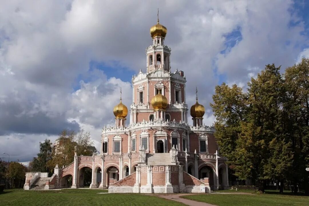 Церковь покрова в филях какой тип. Москва. храм покрова пресвятой богородицы в филях.. церковь покрова богородицы в филях. храм покрова пресвятой богородицы фили. церковь покрова в филях нарышкинское барокко.