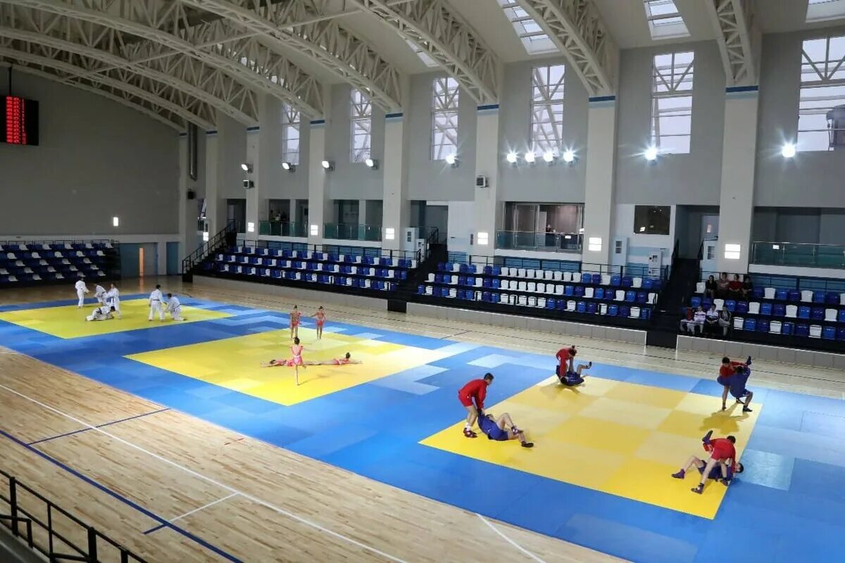 Спортивно тренировочный центр крымский. Фгбу тренировочный центр крымский фото. Спортивный комплекс алушта. Г. Спортивно тренировочный центр крымский.