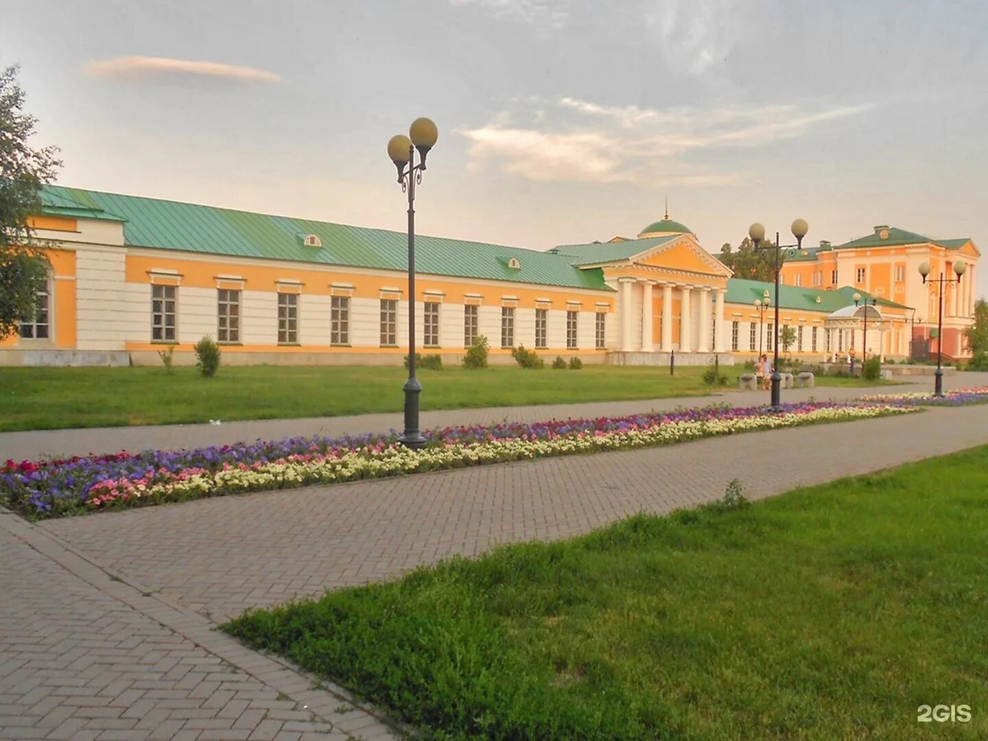 национальный музей удмуртии кузебая. адрес музей ижевска. музей им м т калашникова ижевск. ижевский оружейный музей калашникова. адрес музей ижевска.