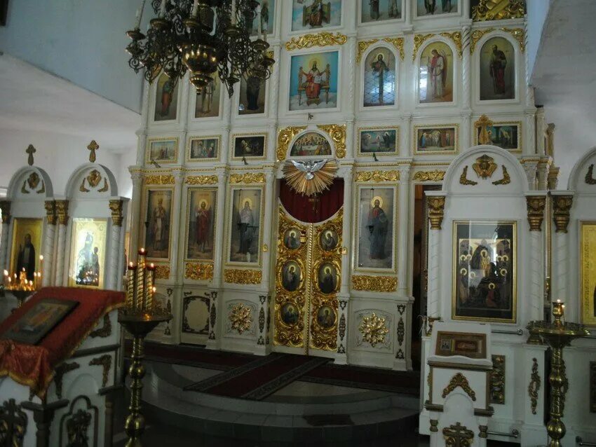 Храм на березовой роще. Храм успения пресвятой богородицы новосибирск. храм успения пресвятой богородицы новосибирск на березовой. успенский храм новосибирск березовая роща. церковь успения пресвятой богородицы в берёзовой роще новосибирск.