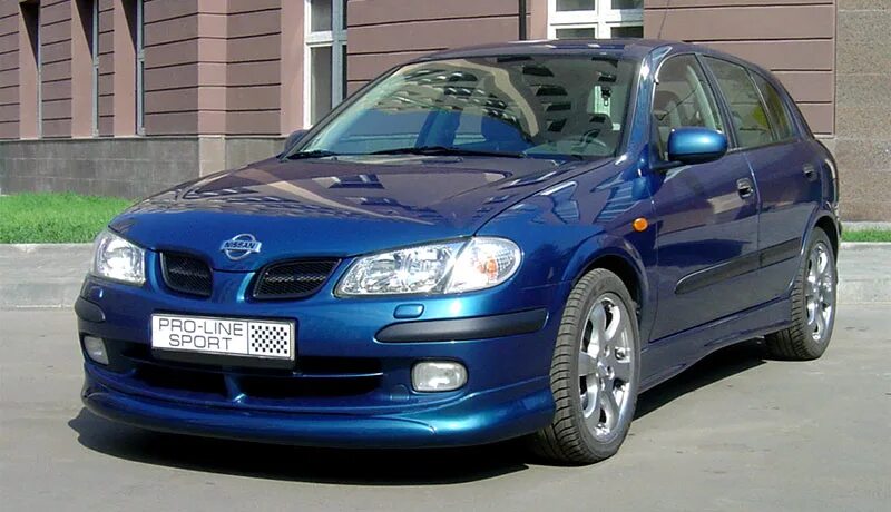 Ниссан Альмера н16 хэтчбек. Ниссан Альмера н16 хэтчбек черный. Nissan Almera n16 хэтчбек обвес. Nissan Almera n16 2001. Ниссан альмера н16 хэтчбек купить