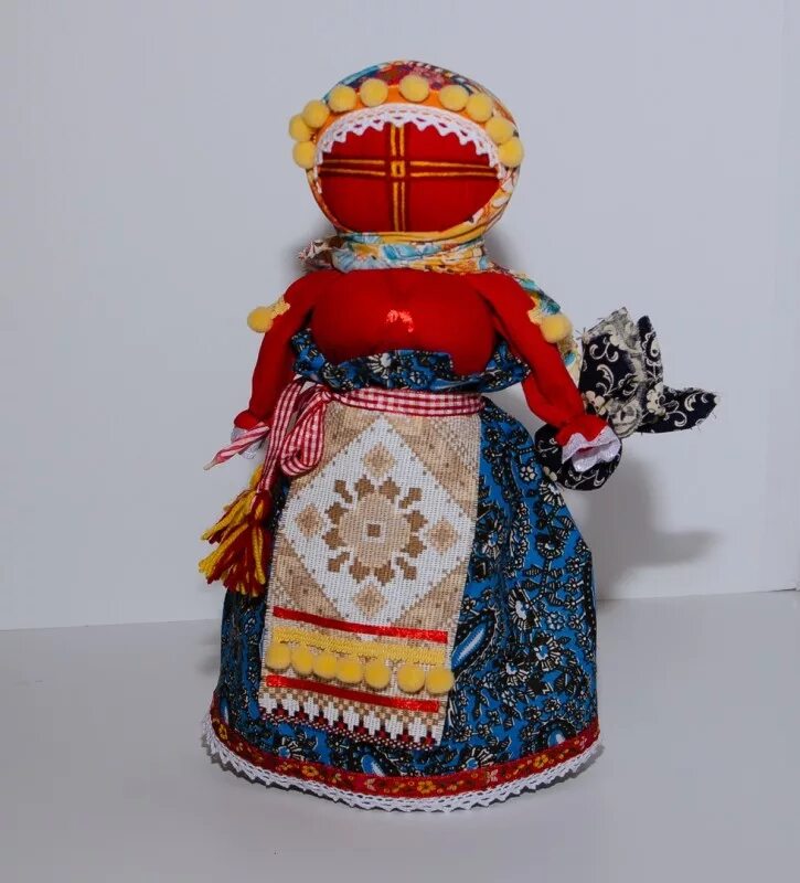 славянская кукла вербница. народная тряпичная кукла пасхальная. пасхальная кукла. кукла пасха. кукла мотанка пасхальная.
