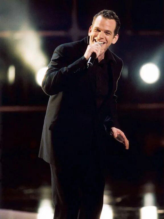 Гару сейчас 2021. Garou voice actor dub. Гару 1998. Гару видео. Гаран пьер молодой.