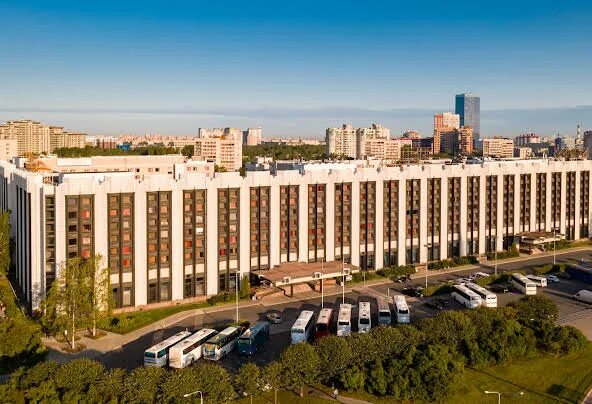 Пулковская телефон. Отель park inn by radisson pulkovskaya. Отель парк инн санкт-петербург пулковская. Пулковская гостиница санкт-петербург площадь победы. Гостиница аэропорт пулково.