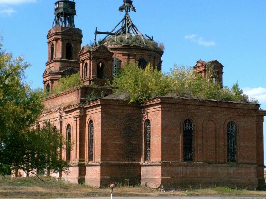 Беловский район село. Пены Курская область храм. Пены Курская область Беловский район. Медвенский район Курская область заброшенный храм. Село пены Беловский район храмы.