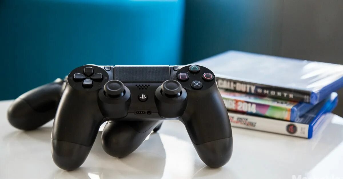 Playstation 5 играют. Сыгранный приставка. Икс бокс плейстейшен нинтендо. Hyper base launchbox 2tb. Playstation 4 pro.