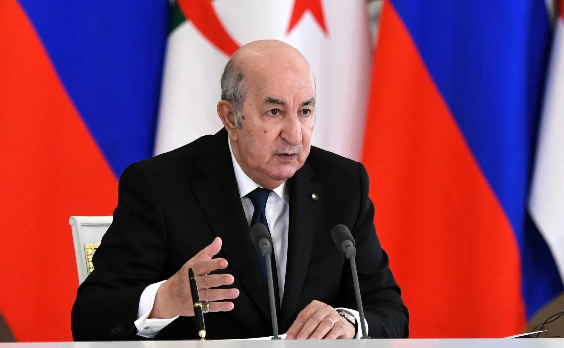 Парламент алжира. Абдельмаджид теббун фото. Абдельмаджид теббун. Абдельмаджид теббун. Абдельмаджид теббун.