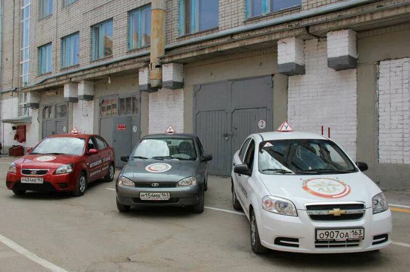 Уц досааф. Автошкола досааф сургут. Досааф надпись. Учебный автомобиль. Директор учебного центра.