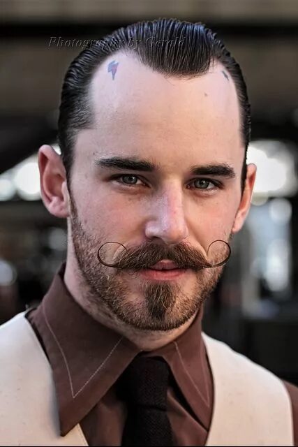 homme coupe automne tendance 2017 2018 homme barbe look trendy Beard styles shor