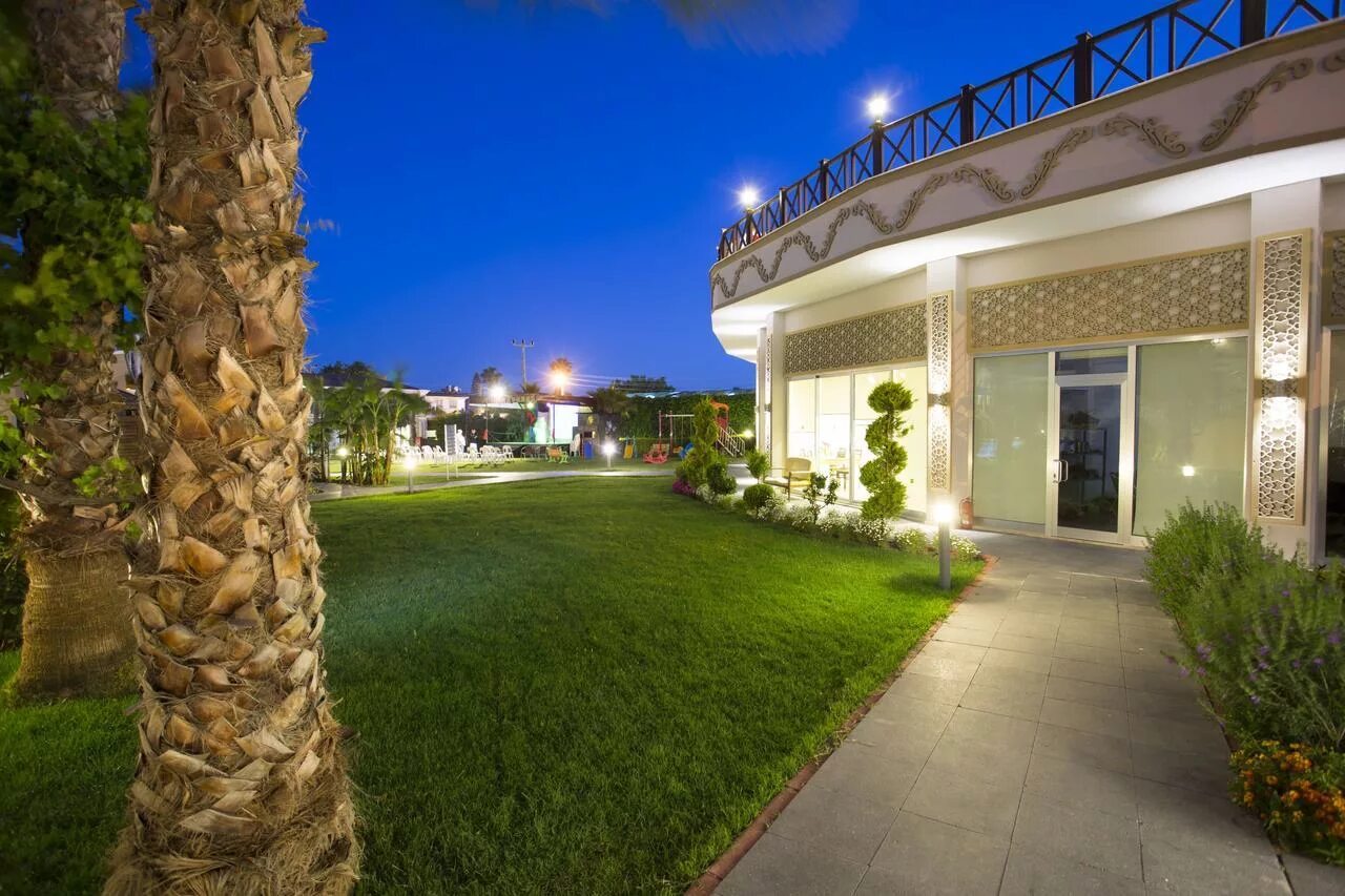 Side sun отель 5 турция сиде. Side club hotel 4. Club side 4. Отель в сиде sun. Side club hotel 4.