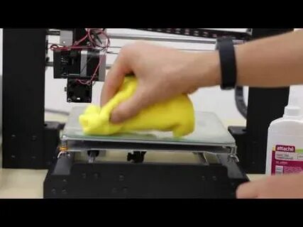 3d принтер не прилипает к столу