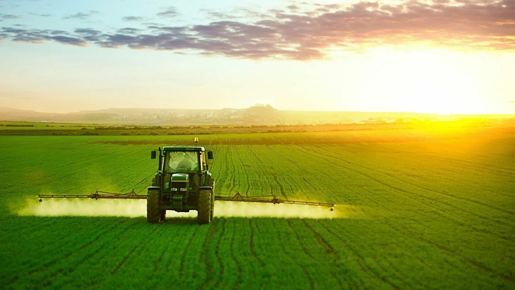 Сх оборота. Джон Дир трактор обработка полей. Трактор в поле. Поле сельское хозяйство. Поле пшеницы и трактор.