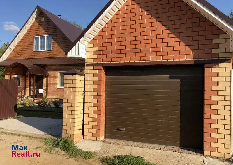 На даче. Дача снт железнодорожник. Авиастроительный коттеджи. Дома дачи казань. Садовый дом «тюльпан».