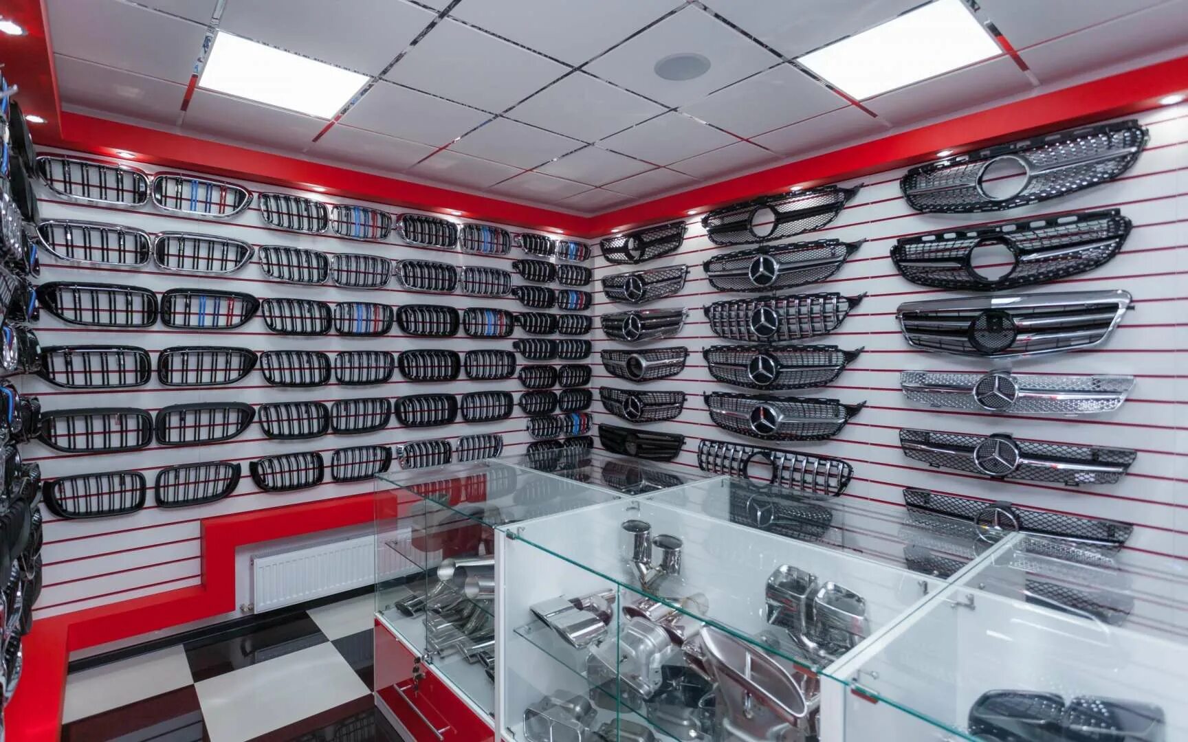 Магазин запчастей для автомобилей. Оригинальный магазин автозапчастей. Барнаульский автоцентр камаз. Дизайн магазина автозапчастей. Оригинальный магазин автозапчастей.