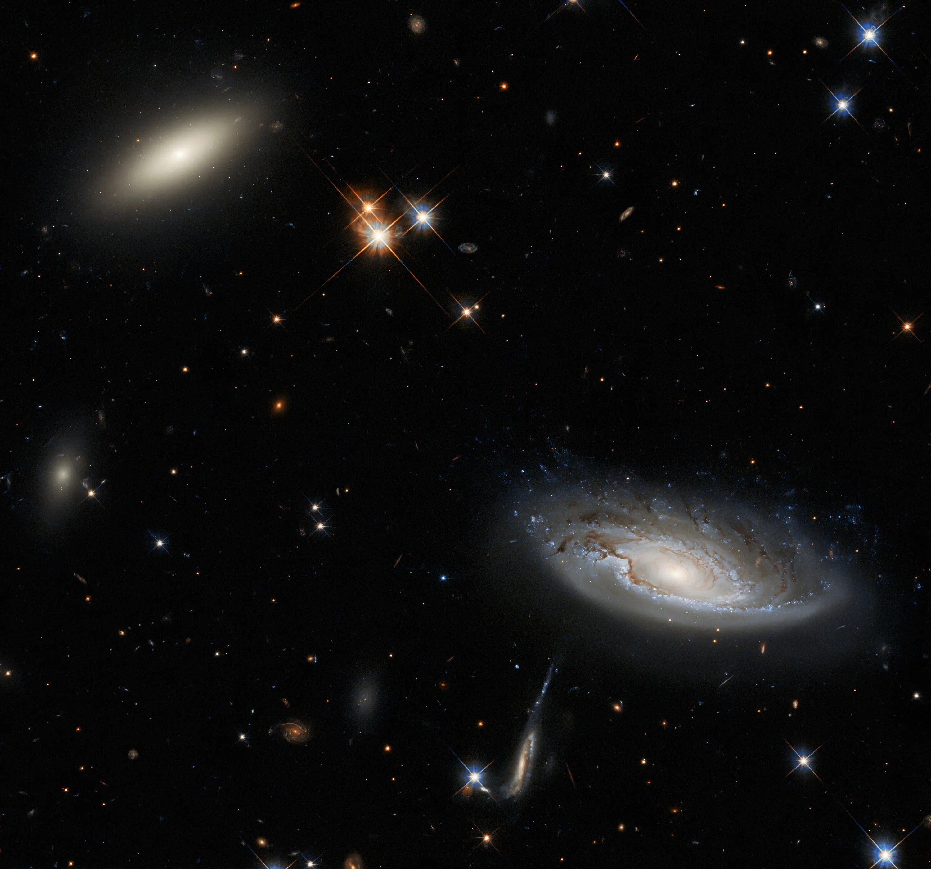 Размер самой большой галактики. Галактика Персея. Квинтет Стефана -скопление галактик. Скопление галактик ХАБЛ. Скопление галактик Персея.