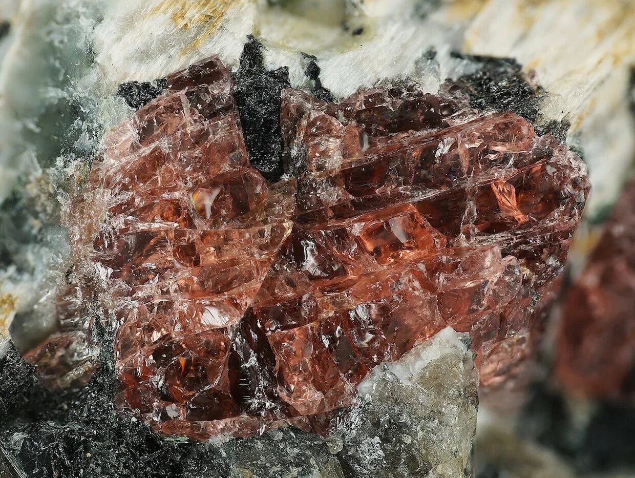 Минерал класса силикатов 5 букв. Пренит малийский камень. Ленточные силикаты минералы. Минерал класса силикатов 5 букв. Минерал класса силикатов 5 букв.