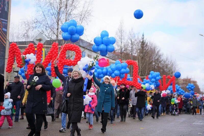 Вести 1 мая. Украшение колонны на 1 мая. Украшение колонны на 9 мая. Шествие с шарами. Украсить колонну на 9 мая.