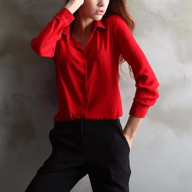 Блузки красного цвета. Красная блузка. Красная рубашка женская. Рубашка красная жениски. Красная шелковая рубашка женская.