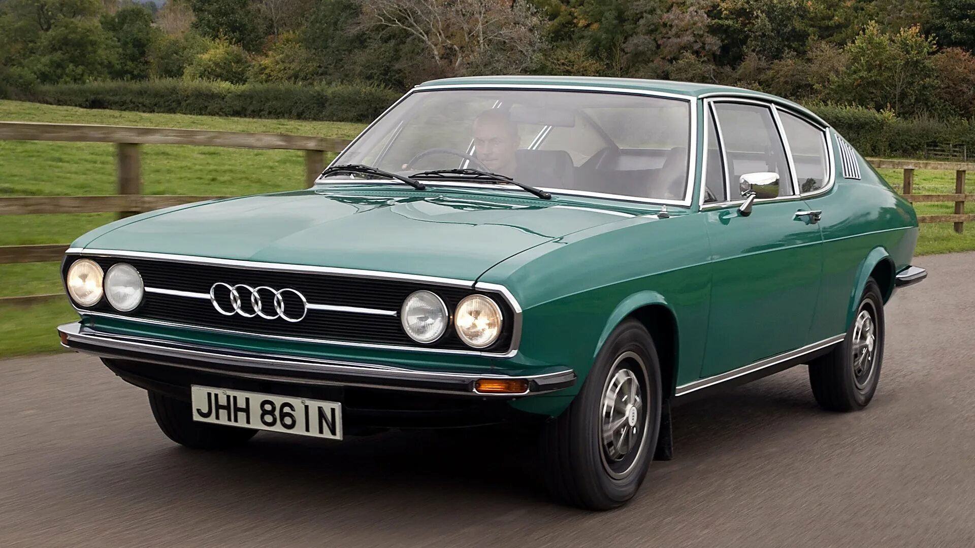 Audi 100 1976. Audi 100 c1 седан. Ауди 100 с1 1968. Audi 100 c1. Ауди 100 с 1.